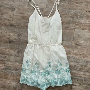 White romper worn once! Size S